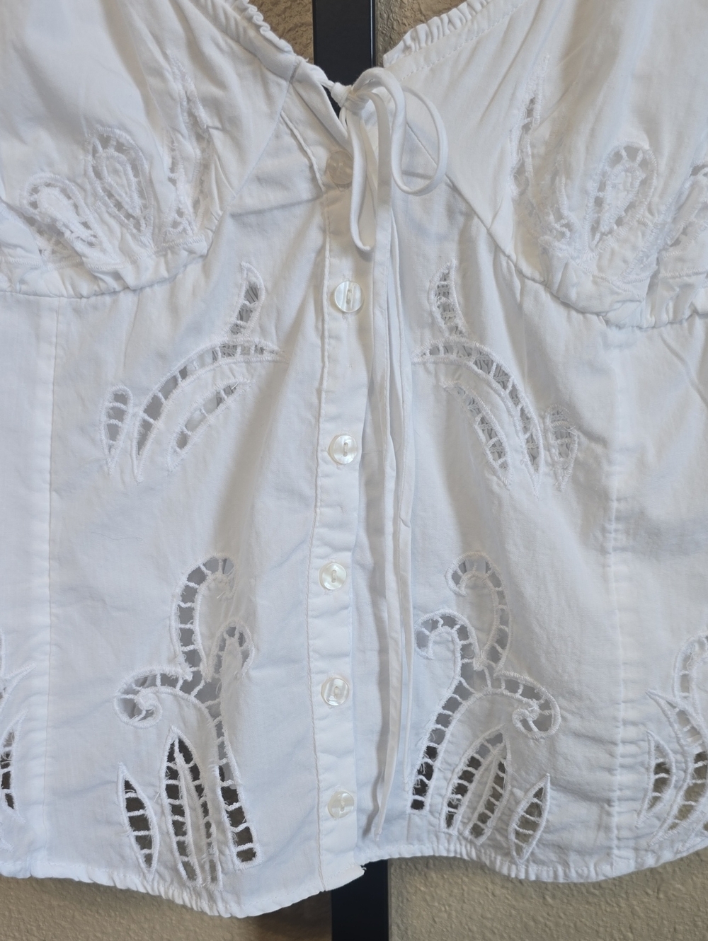 NWT Free People Sweet Sammie Eyelet Cropped Top. XL - Picture 5 of 9